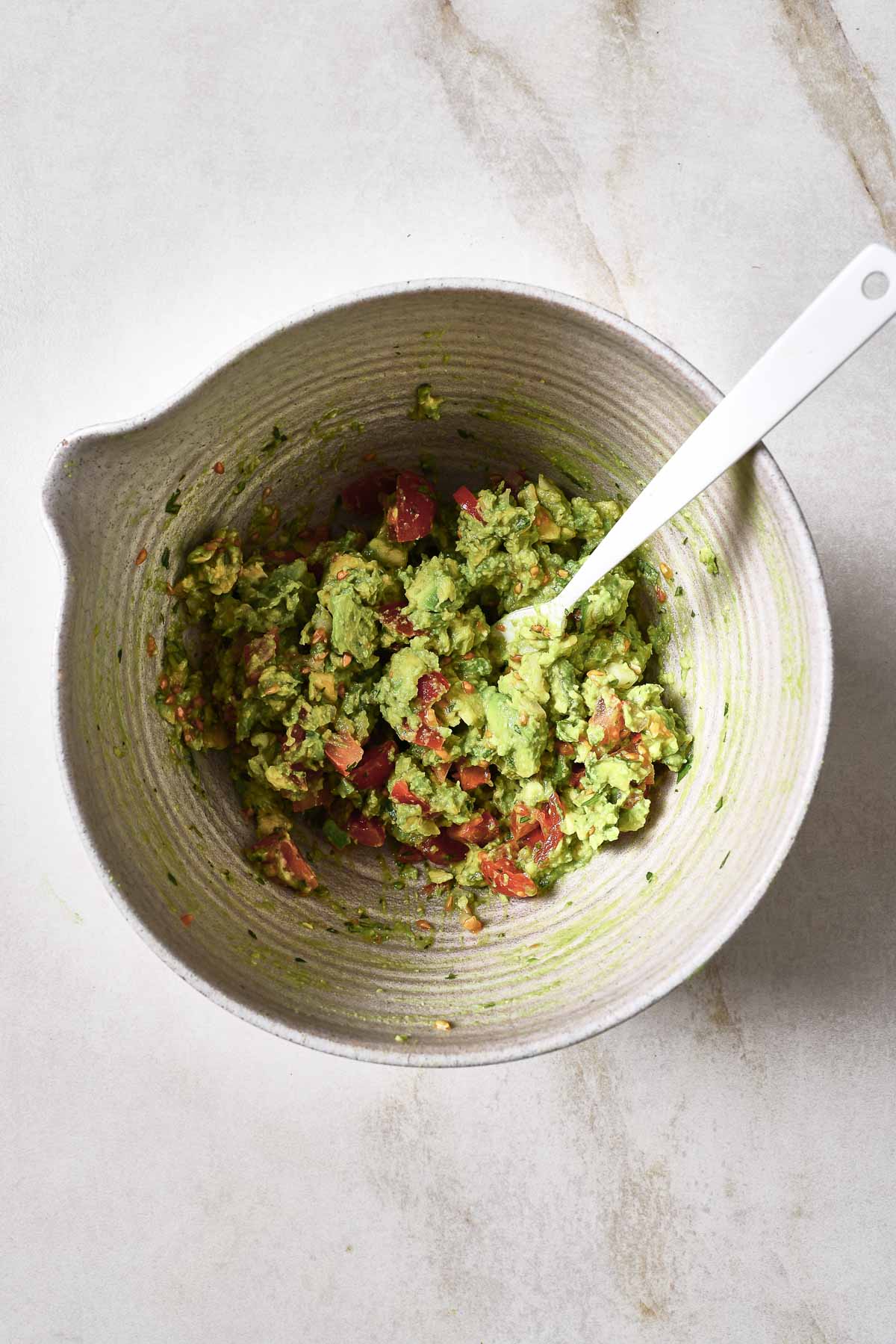Easy 4-Ingredient Guacamole Recipe - Two Cloves Kitchen